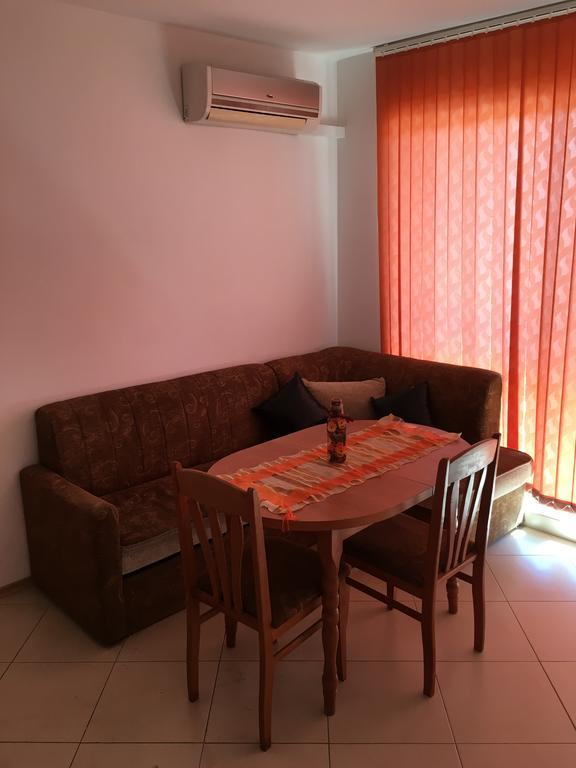 Adonai Apartments Nessebar Extérieur photo