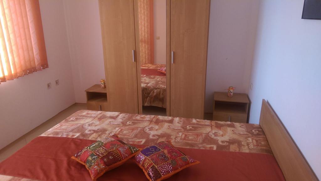 Adonai Apartments Nessebar Extérieur photo